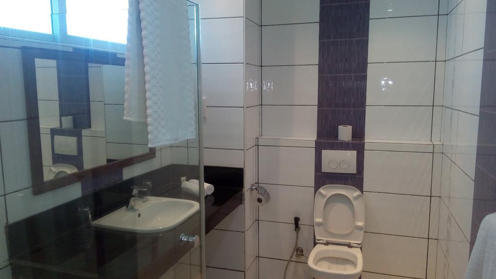 Bamburi Beach Studio Apartment B41 Exteriör bild